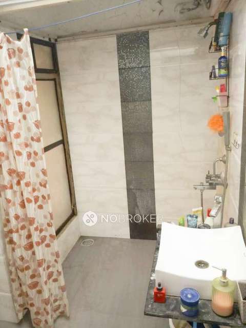 1 BHK Flat In Jaylaxmi Chs For Sale  In Chembur East