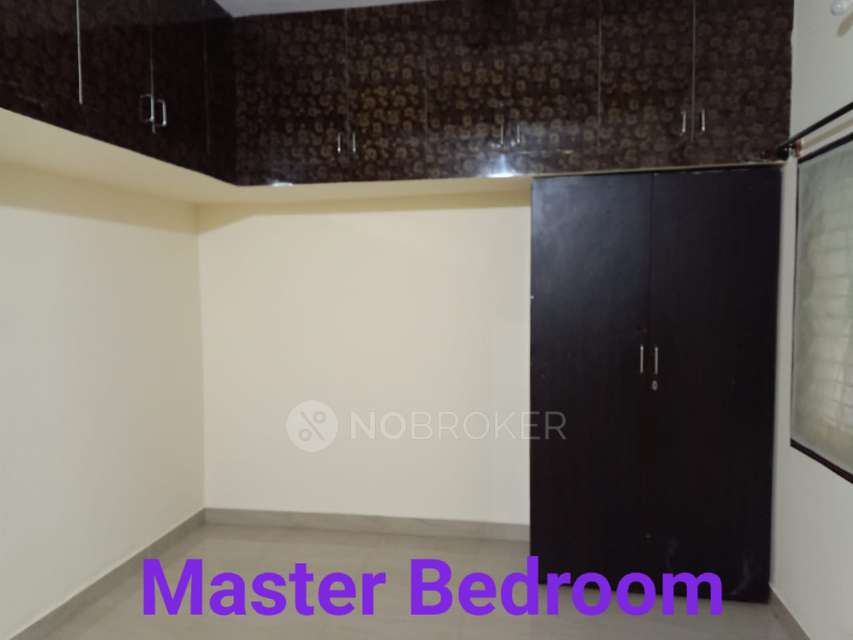 4+ BHK Flat For Sale  In K.r Puram,