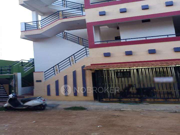 4+ BHK Flat For Sale  In K.r Puram,