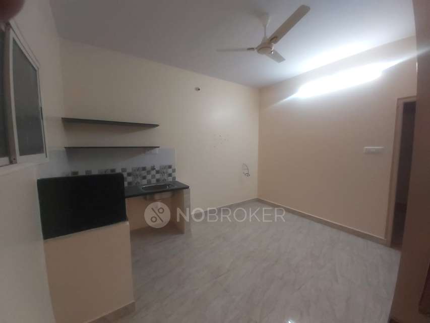 1 BHK Flat In Standalone Building  for Rent  In Sampangi Rama Nagar