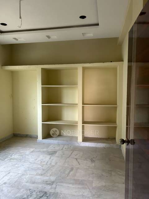 2 BHK Flat In Sneha Arcade For Sale  In Tirumalagiri