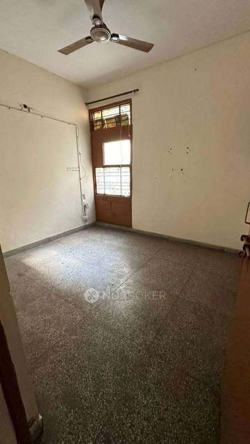 3 BHK Villa In Tarun Vihar Apartments For Sale  In Sector 13