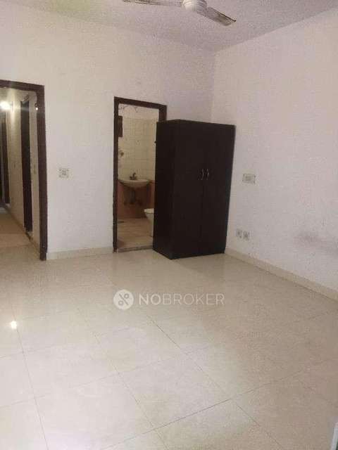 2 BHK Flat In Qutub Green Apartments For Sale  In Mehrauli