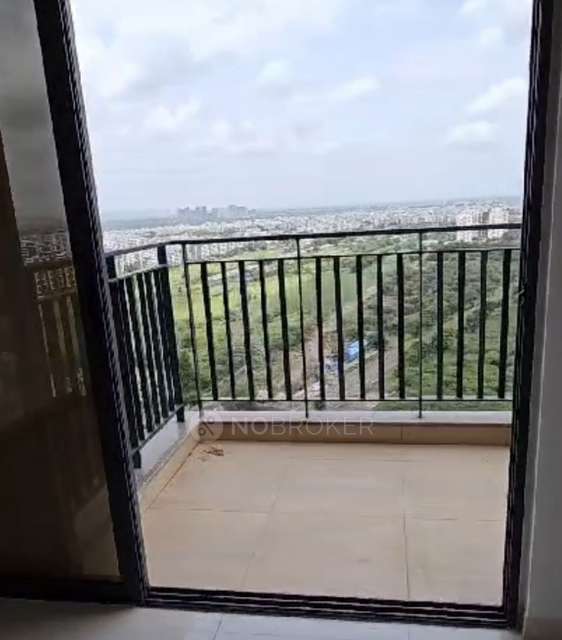 2 BHK Flat In Amanora Gold Towers for Rent  In Hadapsar