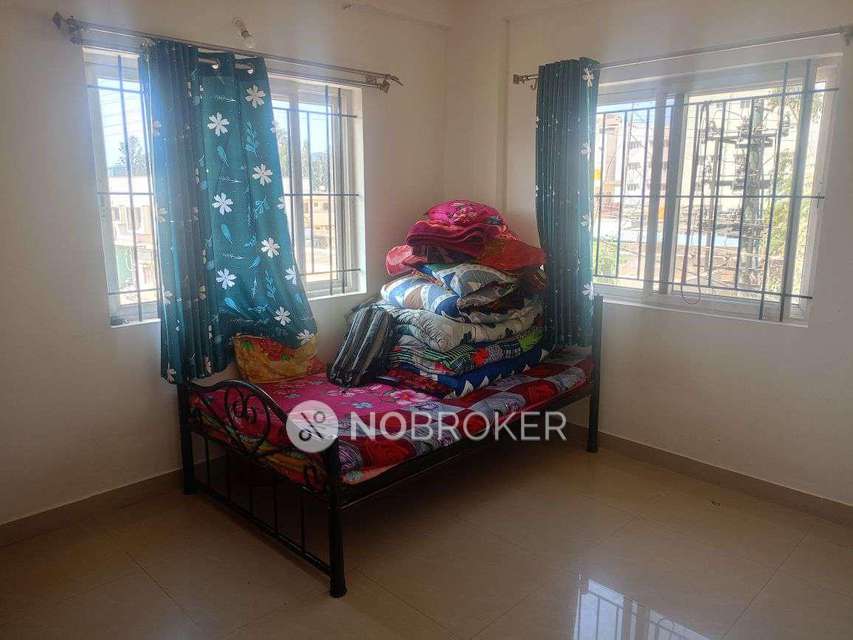 3 BHK Flat In Indrasadan Apts For Sale  In Marathahalli