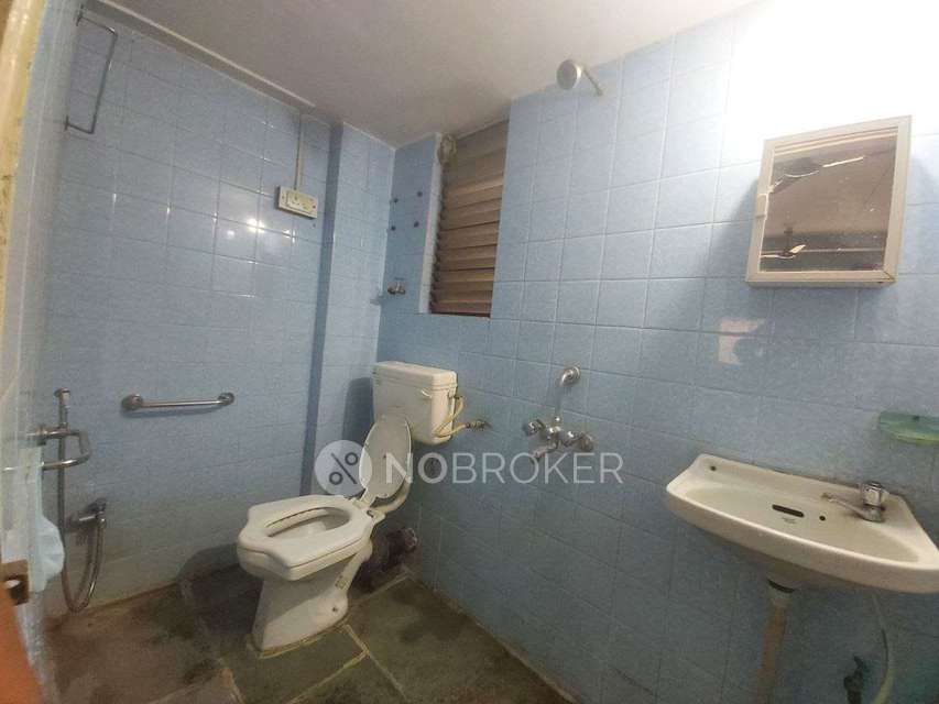 Shared Room for Male In 3 BHK  In Sadashiv Peth