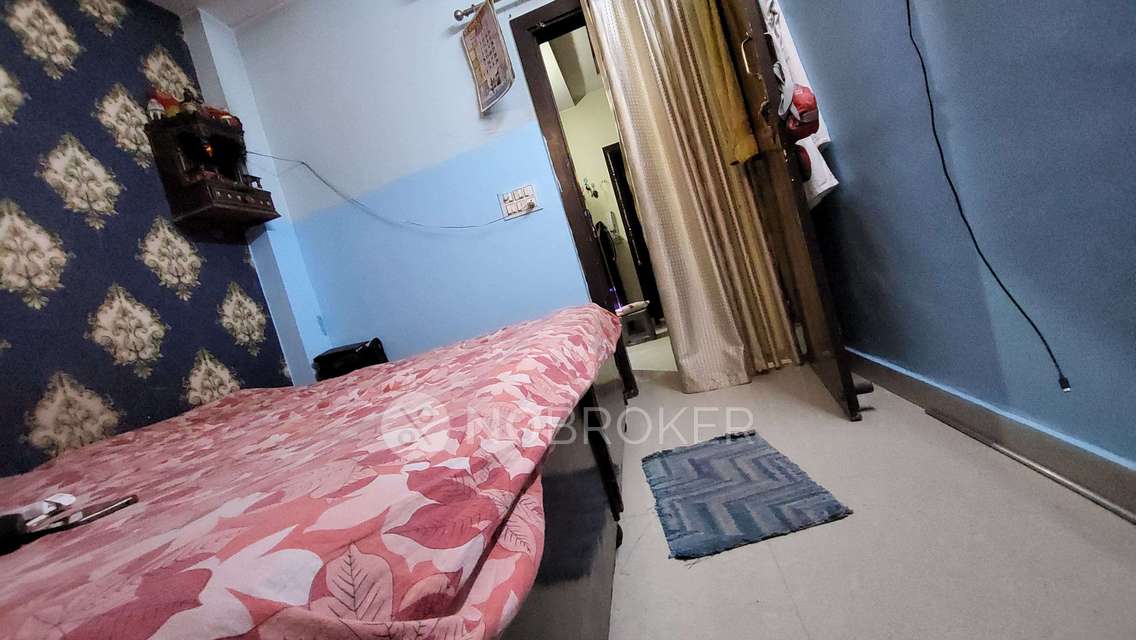 2 BHK Flat In Rz 24 For Sale  In Uttam Nagar