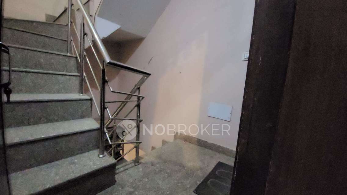 2 BHK Flat In Rz 24 For Sale  In Uttam Nagar