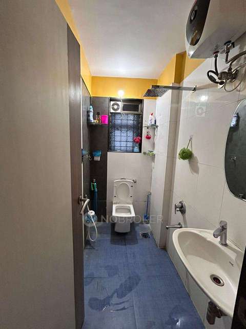 2 BHK Flat In Trikutta Towers For Sale  In Powai