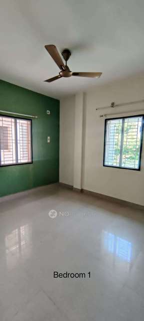 3 BHK Flat In Sai Aarthi Congate For Sale  In Ambikapathi Street