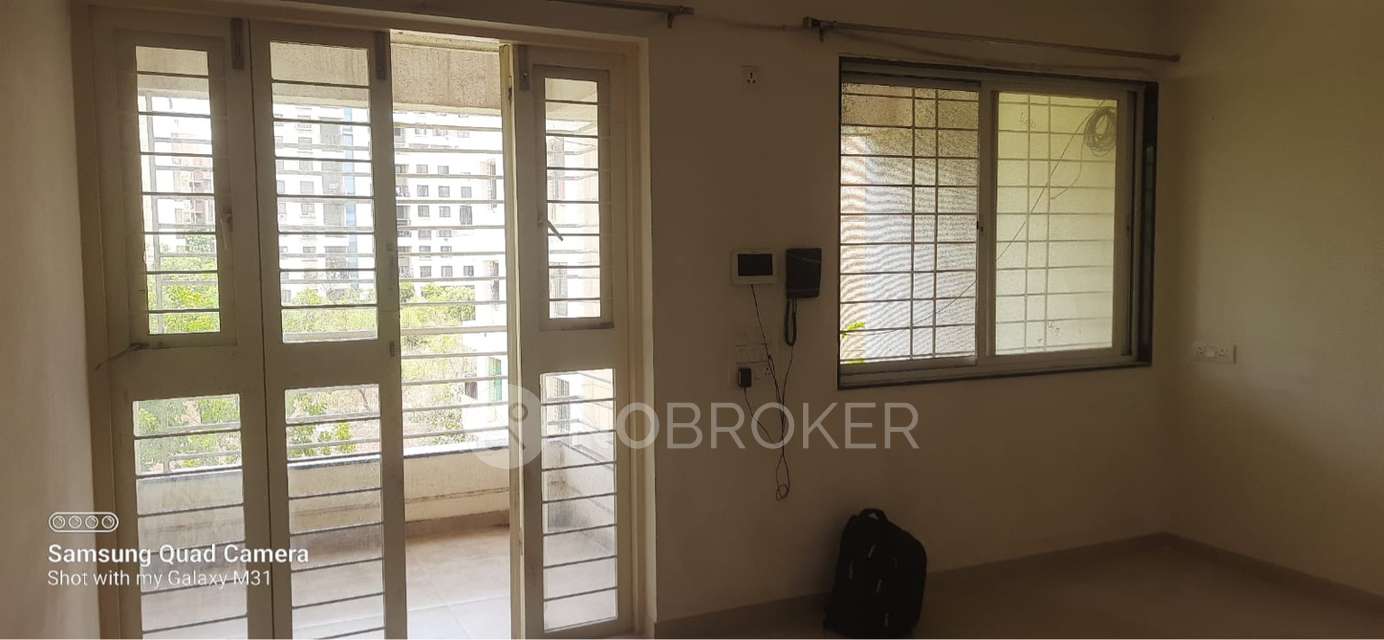 2 BHK Flat In Millenium Divine For Sale  In Millennium Divine