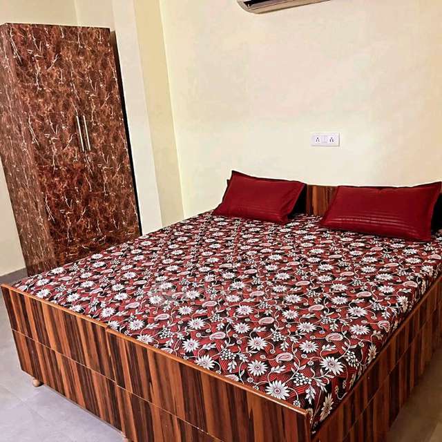 PG for Girls in G347+4f8, Sector 22 Rd, Mullahera, Sector 22, Gurugram, Haryana 122015, India