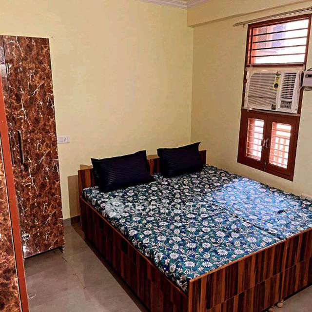 PG for Girls in G347+4f8, Sector 22 Rd, Mullahera, Sector 22, Gurugram, Haryana 122015, India