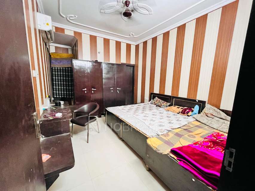 PG for Boys in  Sector 10a