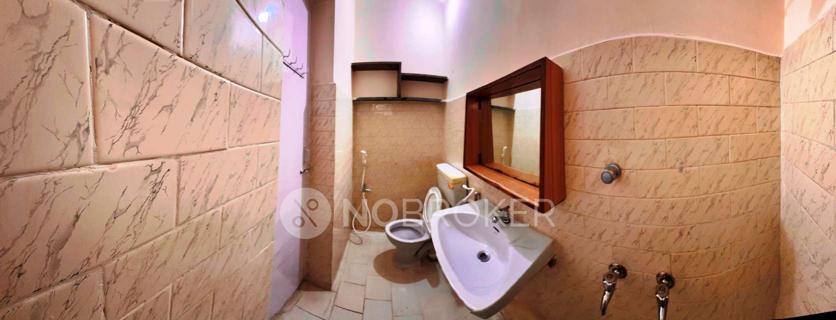 2 BHK Flat In Westend For Sale  In Arumbakkam