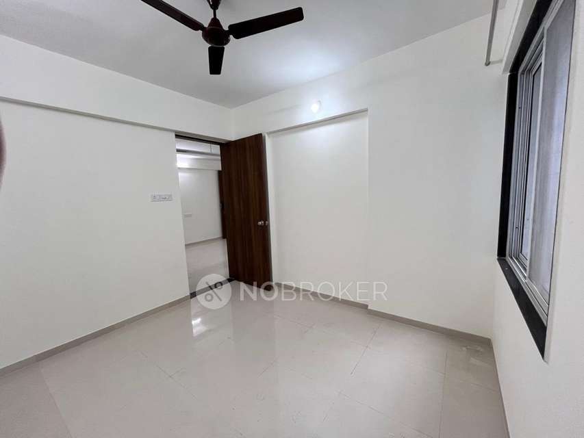 2 BHK Flat In Vardhaman Moonstone for Rent  In Tathwade