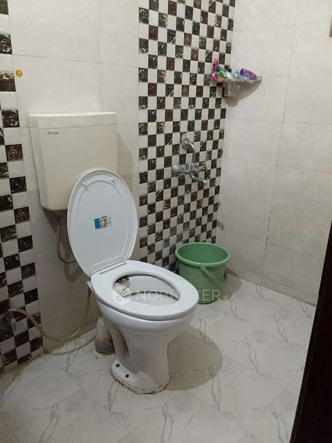 PG for Anyone in Sector 28