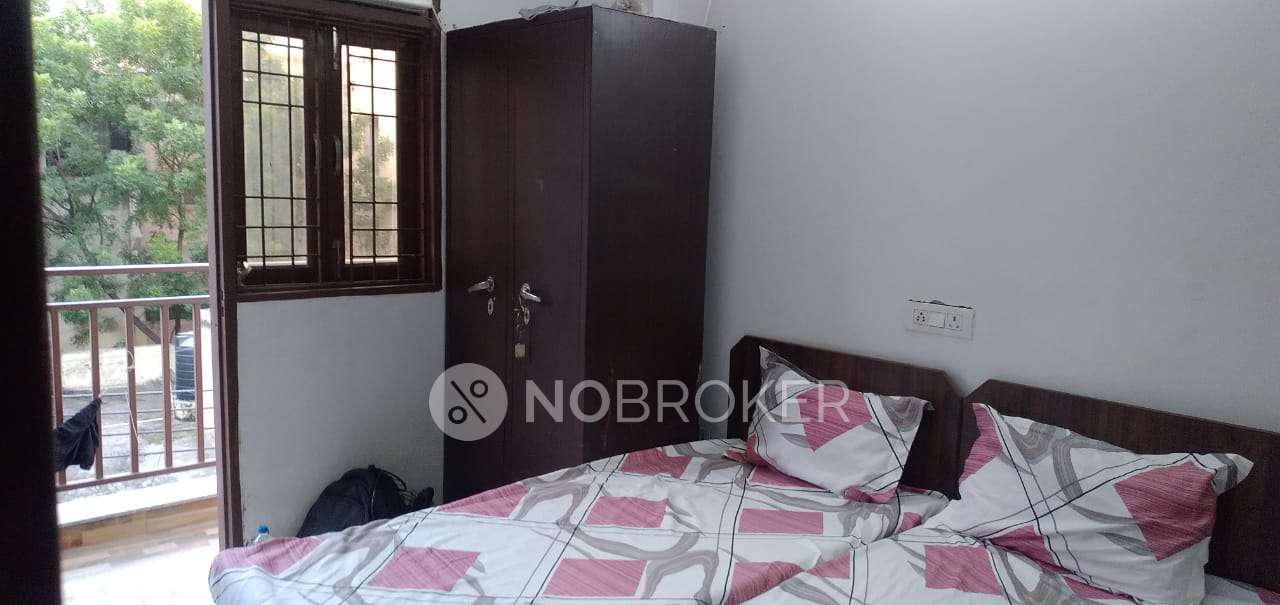 PG for Anyone in Sector 28