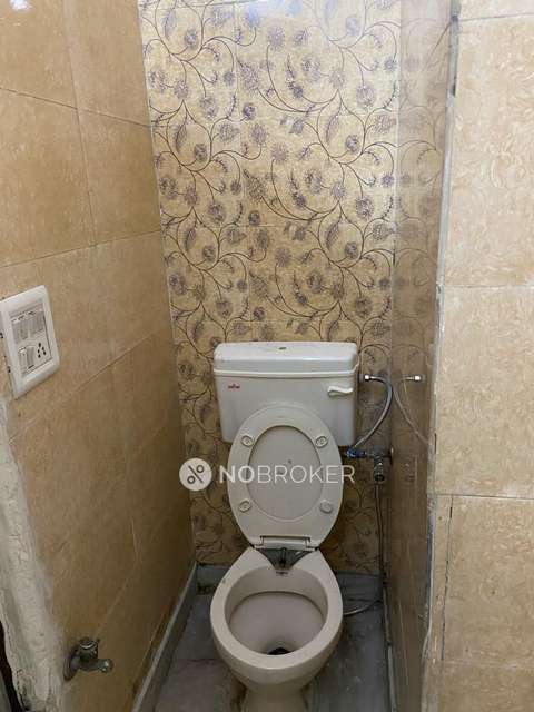 1 BHK Flat In Standalone  Building For Sale  In Mayapuri