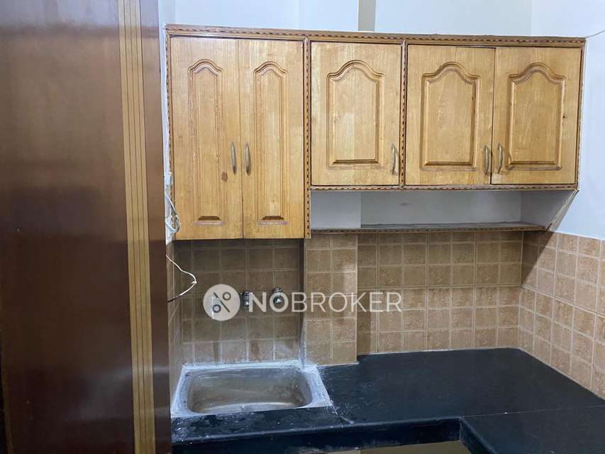 1 BHK Flat In Standalone  Building For Sale  In Mayapuri