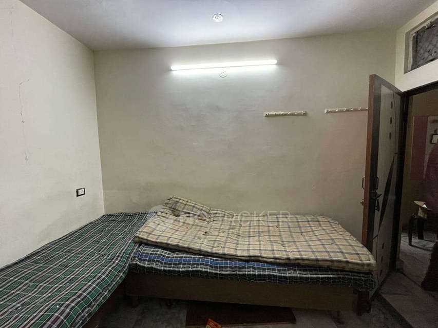 PG for Girls in Laxmi Nagar