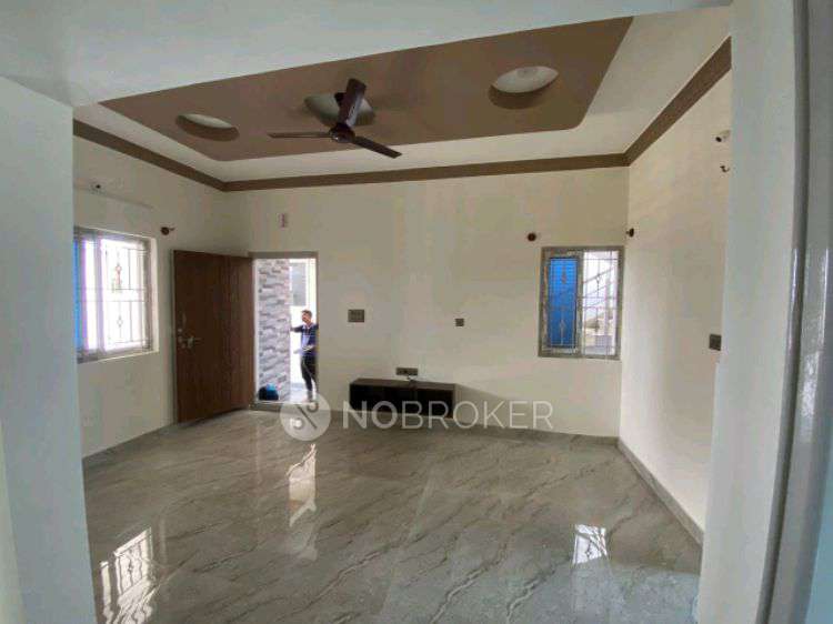 2 BHK House for Rent  In Xqw9+x8w 1kadugodi, Shri Kashi Vishveshwara Temple, 112, 112, Kadugodi, Bengaluru, Karnataka 560067, India