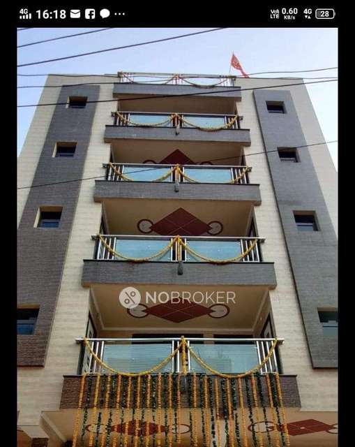 1 BHK Flat In Standalone Building  For Sale  In  Trilok Puri,
