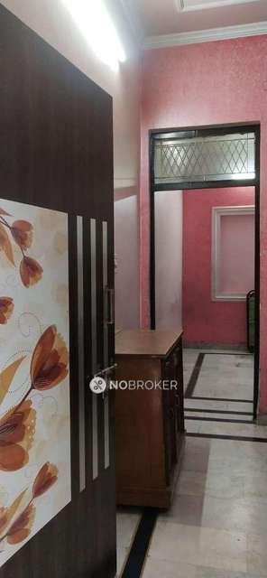 1 BHK Flat In Standalone Building  For Sale  In  Trilok Puri,