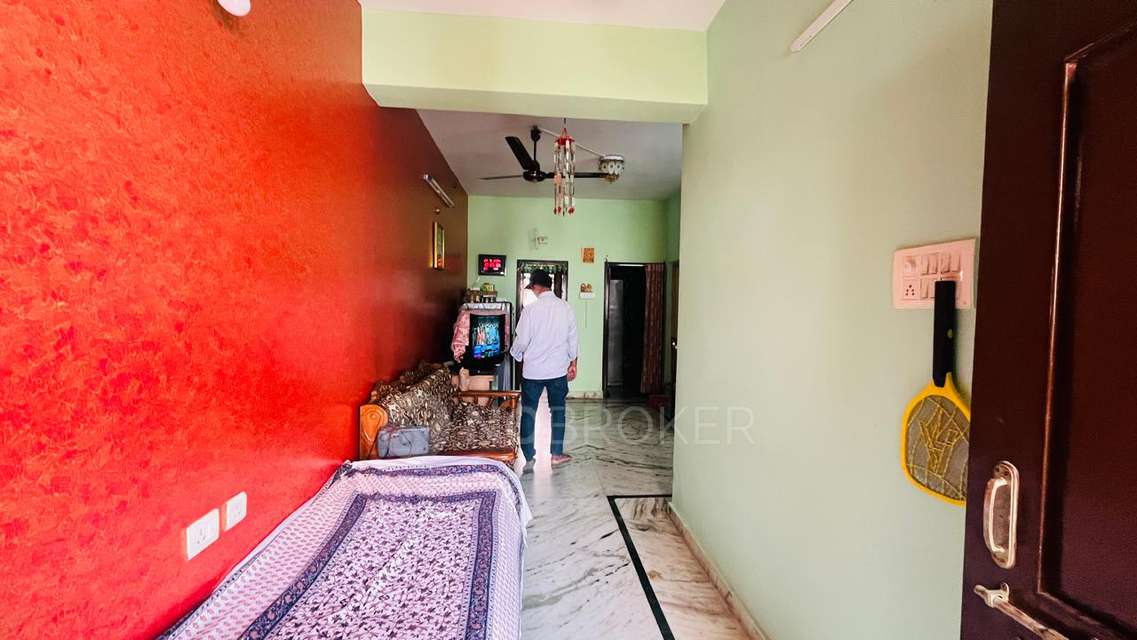 2 BHK Flat In Bandari Apartment  For Sale  In Kukatpally