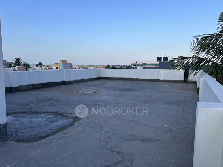 PG for Boys in Karapakkam