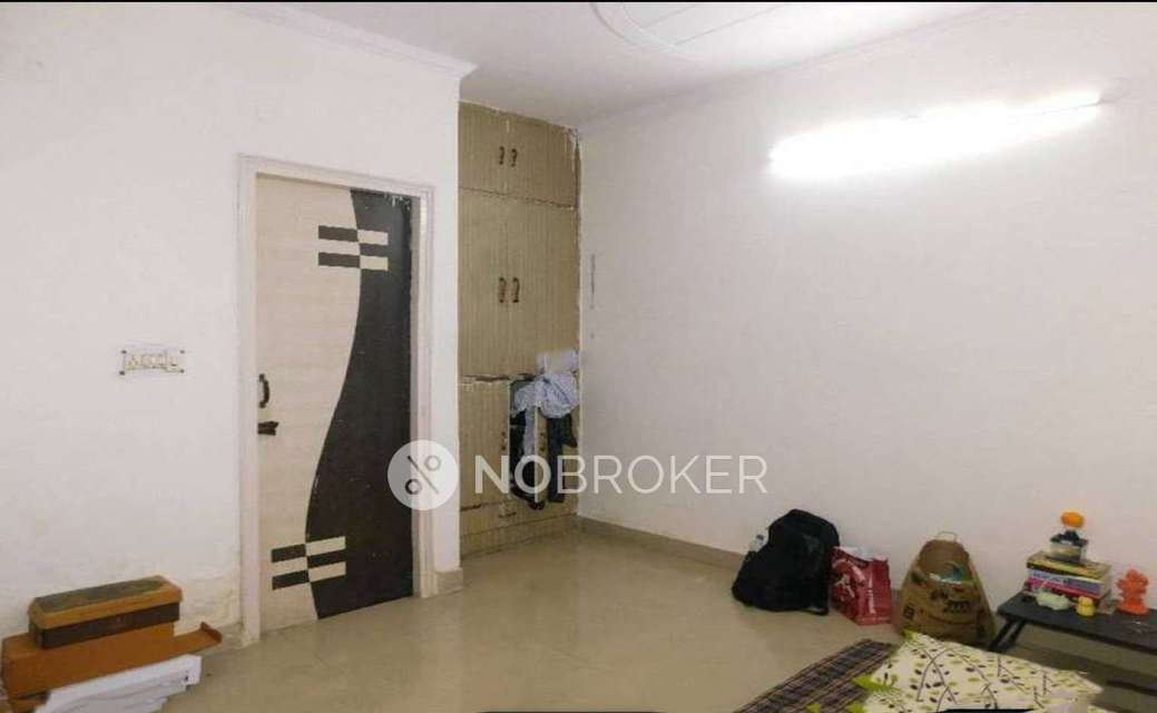 2 BHK Flat In Apartment For Sale  In Pandav Nagar