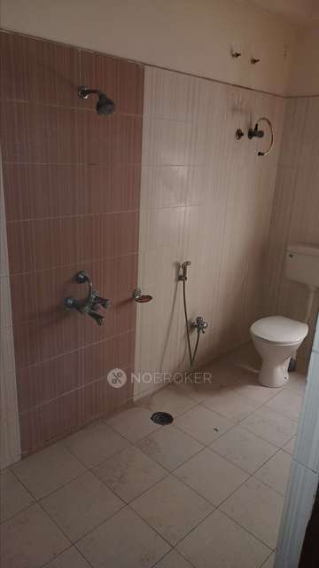 3 BHK Flat In Rajapushpa Apartment, Attapur For Sale  In Attapur