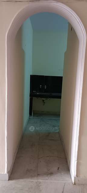 2 BHK Flat In Anushka Towers For Sale  In Lakdikapul