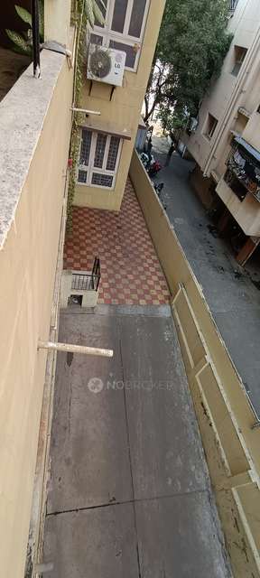 2 BHK Flat In Anushka Towers For Sale  In Lakdikapul