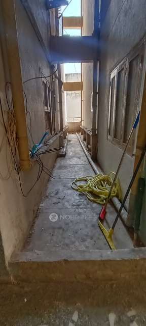 2 BHK Flat In Anushka Towers For Sale  In Lakdikapul