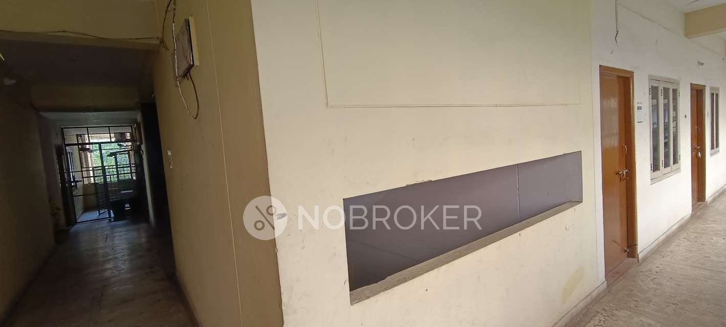 2 BHK Flat In Anushka Towers For Sale  In Lakdikapul