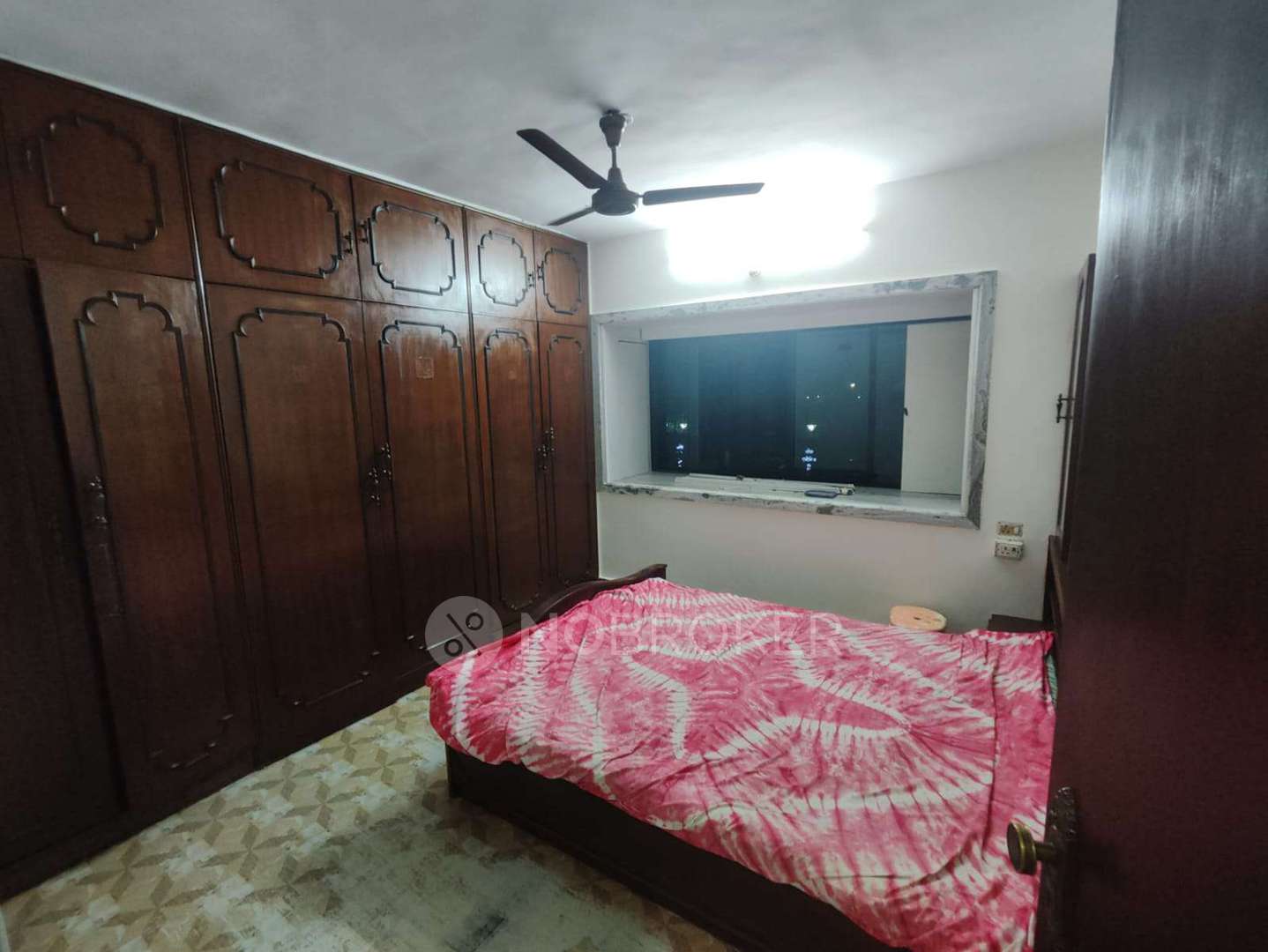 United Tower Malad West Rent WITHOUT BROKERAGE Fully furnished 2 BHK