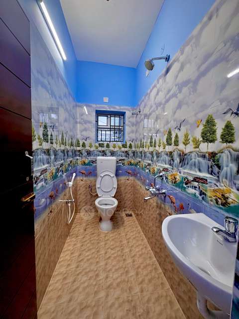 PG for Girls in Thorapakkam