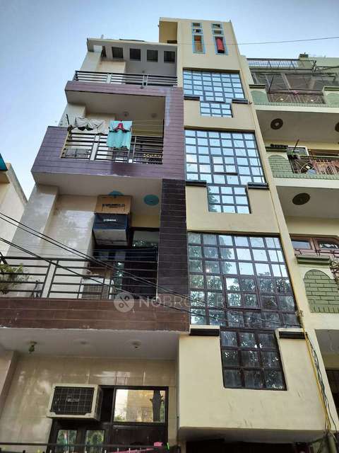 2 BHK Flat In Ashram Society For Sale  In Sector 5