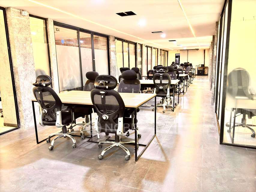 Co-Working  space in Sector 16, Noida for Rent 