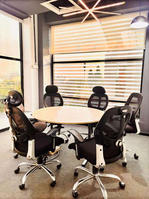 Co-Working  space in Sector 16, Noida for Rent 