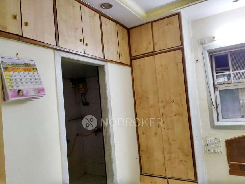 2 BHK Flat In Tulsi Vrinda Chs For Sale  In Borivali West