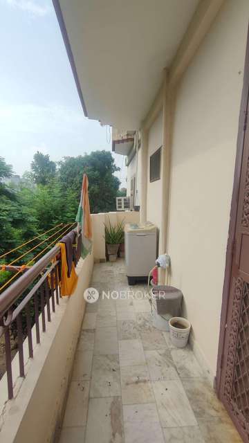 2 BHK Flat In Shree Ganesh Apartment For Sale  In Sector 3