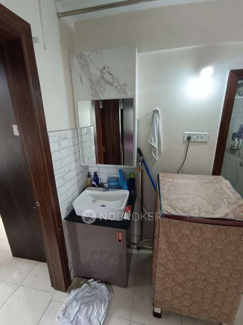 2 BHK Flat In Navrang Plaza For Sale  In Vishrantwadi