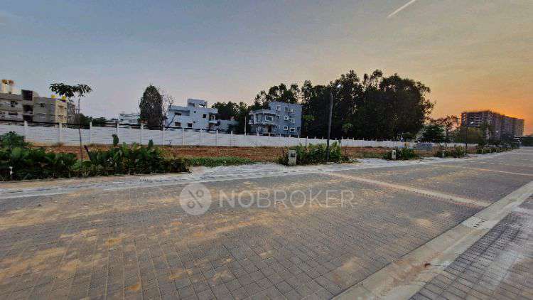 Plot For Sale  In Hennur