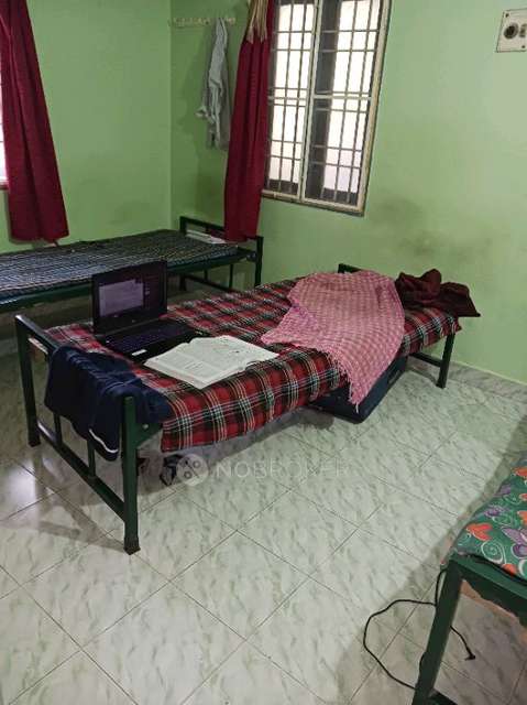 PG for Boys in New Perungalathur