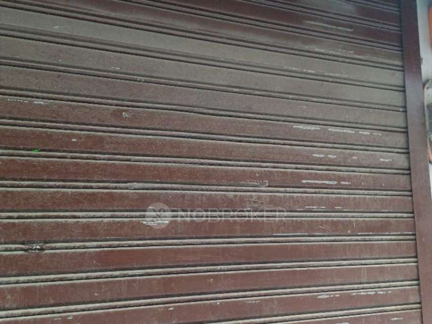 Shop in Janakpuri, Delhi for Rent 