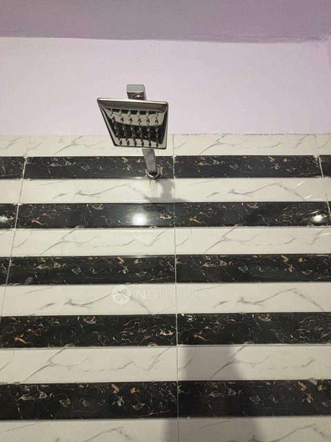 PG for Boys in Chipiyana Buzurg