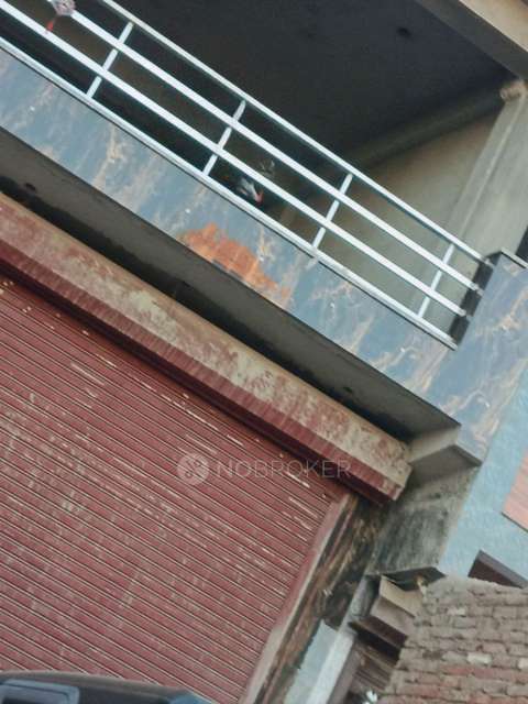 Showroom in Karawal Nagar, Delhi for Rent 