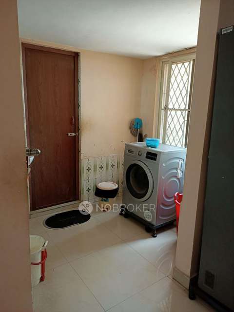 2 BHK Flat In Awho Parameswan Vihar For Sale  In Saligramam